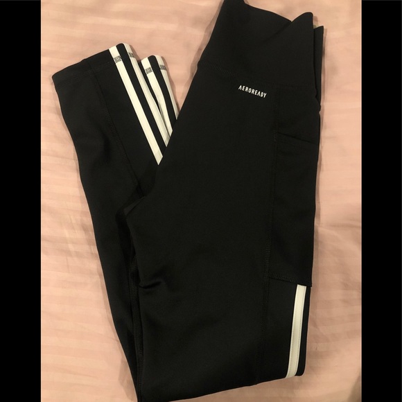 ✨Sold✨Adidas 7/8 Length High Rise Leggings - Picture 5 of 7